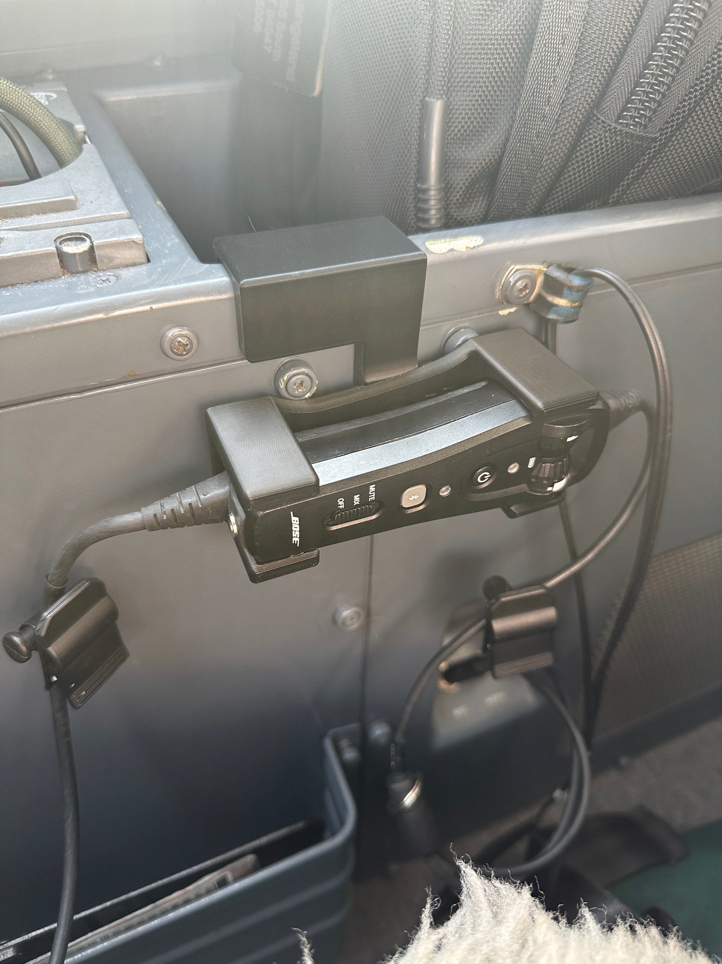 Bose A20 Bombardier Global Headset Control Hanger and Hook Set - LIFETIME GUARANTEE