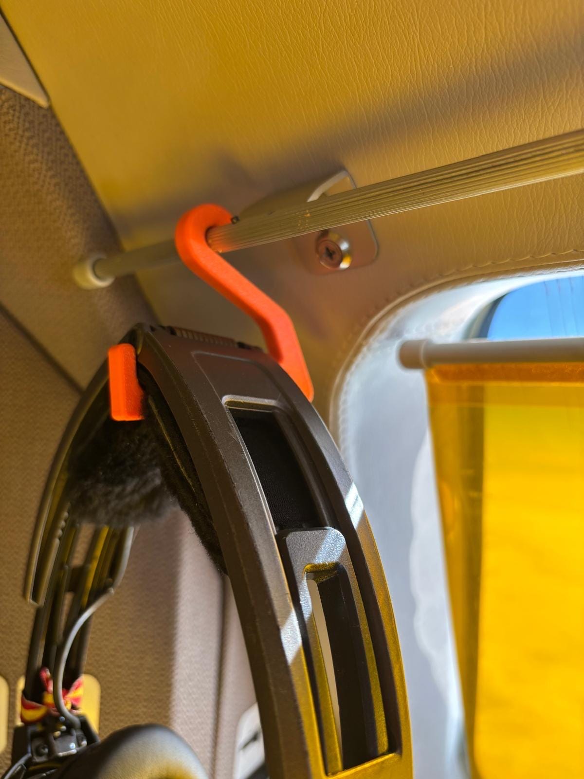Bose A30 Falcon 7X Headset Control Hanger and Hook Set Horizontal Orientation - LIFETIME GUARANTEE
