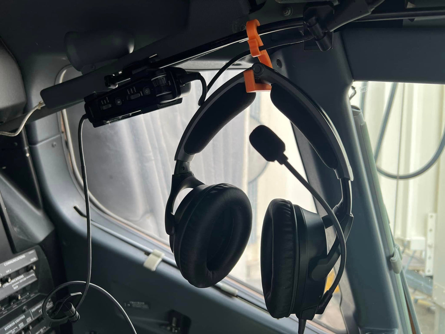 Bose A30 Boeing 737 Headset Control Hanger and Hook Set Horizontal Orientation - LIFETIME GUARANTEE
